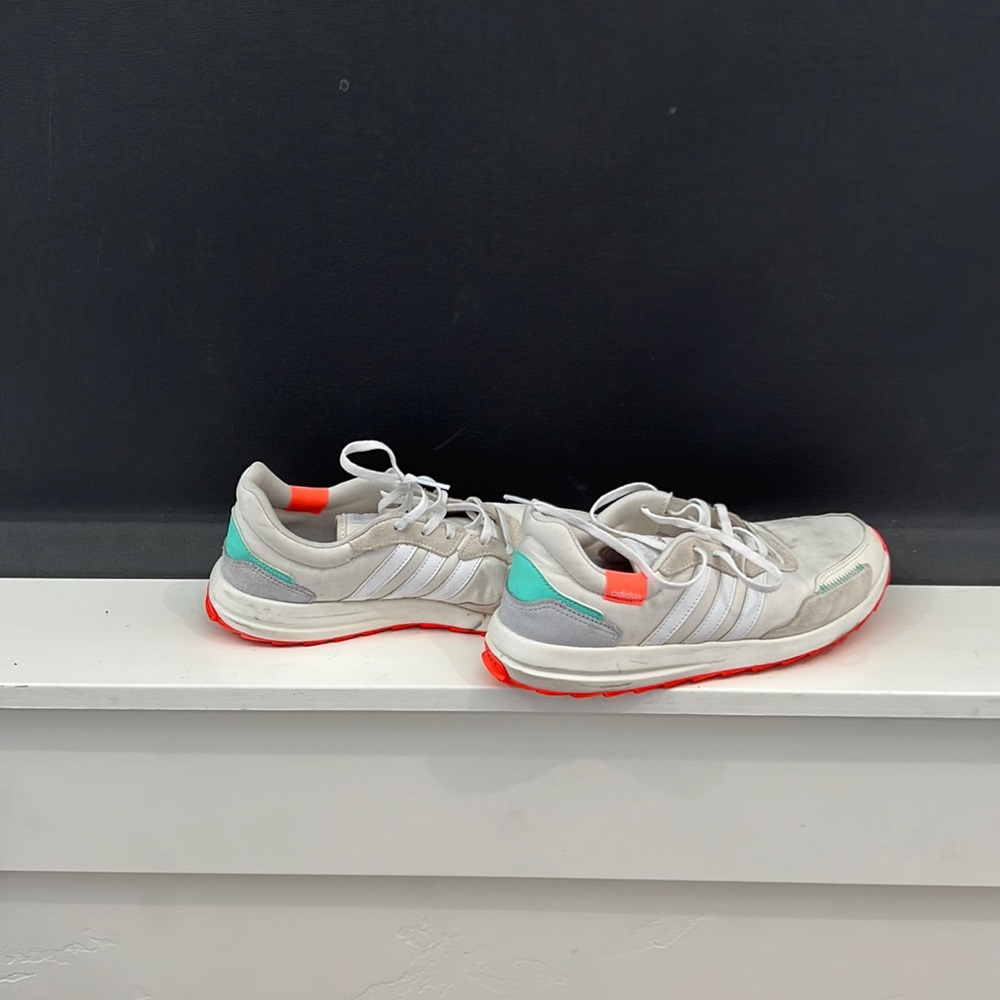 Shoe